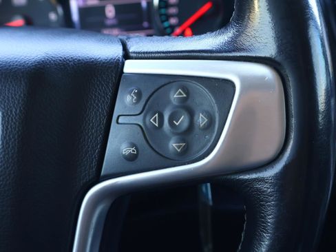 Used 2019 GMC Yukon XL SLE w/ Convenience Package image 22