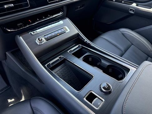 New 2026 Lincoln Aviator Reserve AWD/4WD image 26