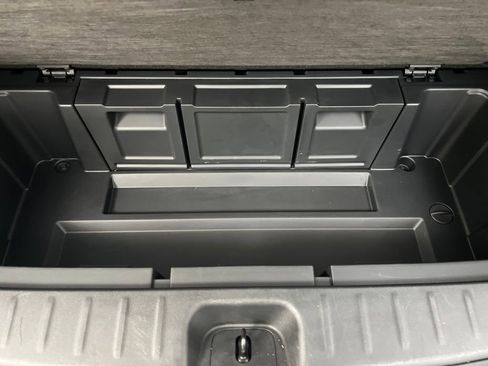 Used 2025 Nissan Pathfinder SL image 37