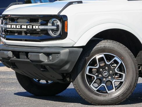 Certified 2023 Ford Bronco Outer Banks AWD/4WD image 7