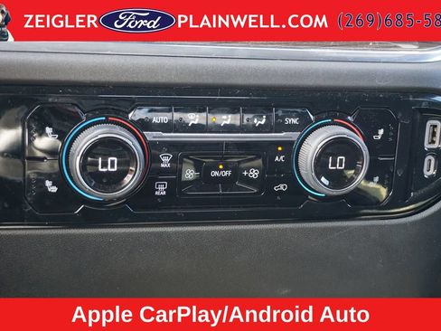 Used 2023 Chevrolet Silverado 1500 LT AWD/4WD image 20