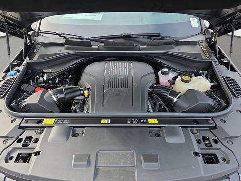 New 2025 Land Rover Range Rover Sport Dynamic SE AWD/4WD image 32