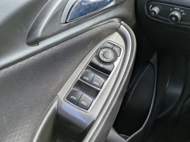 Used 2021 Chevrolet Malibu LS FWD image 20