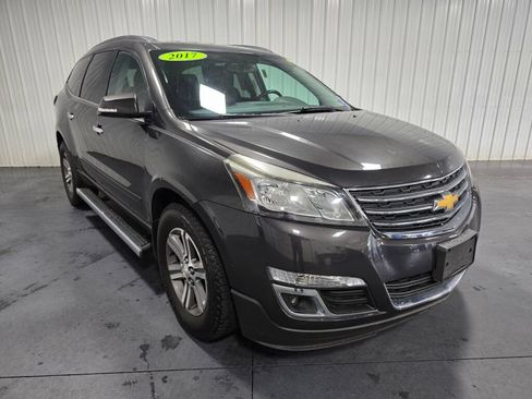 Used 2017 Chevrolet Traverse LT AWD/4WD image 2