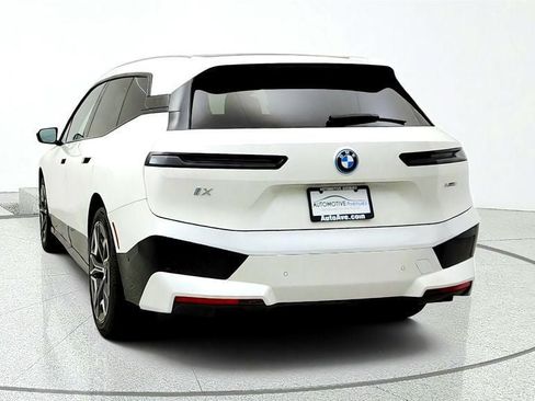 Used 2024 BMW iX xDrive50 w/ Sport Package AWD/4WD image 6