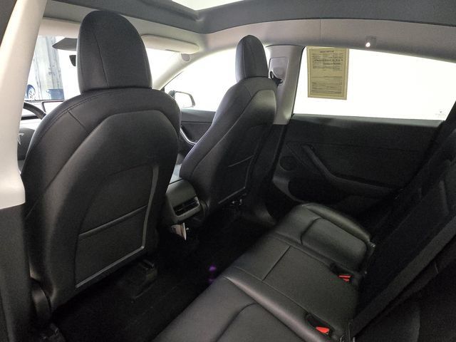 Used 2022 Tesla Model Y Performance AWD/4WD image 24