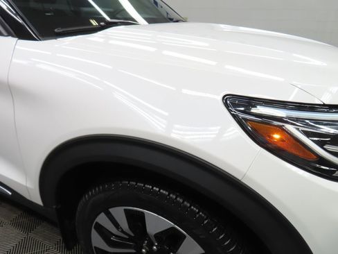 Used 2025 Ford Explorer Platinum w/ LUX Leather Package AWD/4WD image 40