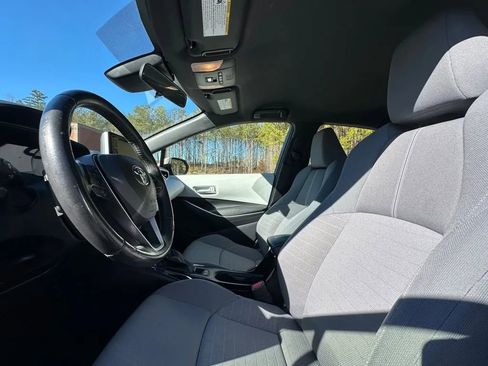 Used 2020 Toyota Corolla SE image 12