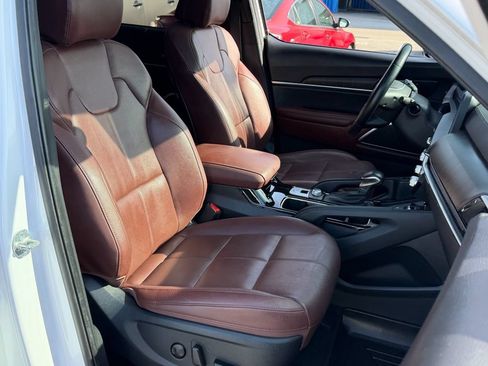 Used 2024 Kia Telluride SX FWD image 18