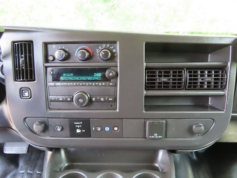 Used 2025 Chevrolet Express 2500 w/ Driver Convenience Package RWD image 19
