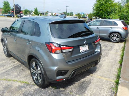 New 2025 Mitsubishi Outlander Sport SE image 5
