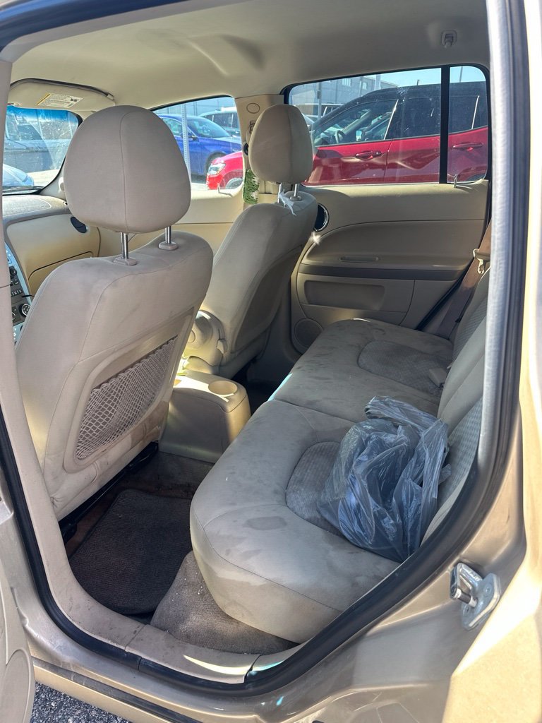 Used 2006 Chevrolet HHR LS FWD image 10