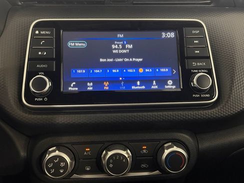 Used 2023 Nissan Kicks S FWD image 16