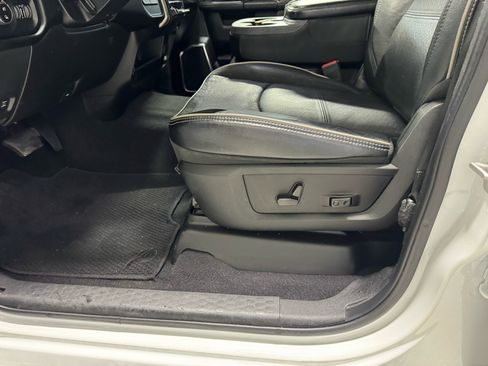 Used 2024 RAM 2500 Laramie image 21