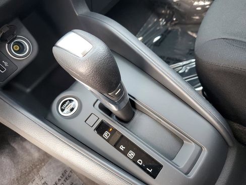 New 2025 Nissan Kicks Play S image 18