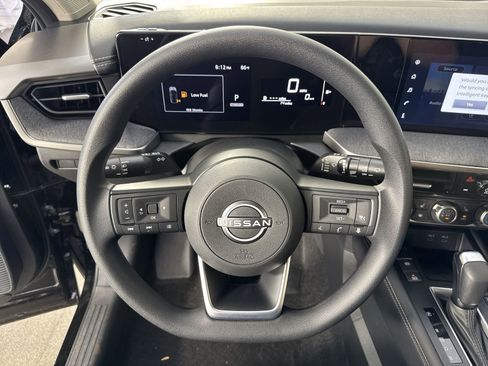 New 2025 Nissan Kicks SV w/ SV Premium Package image 12