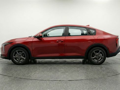 Used 2025 Kia K4 LXS image 5