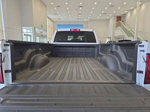 New 2025 RAM 2500 Big Horn AWD/4WD image 14