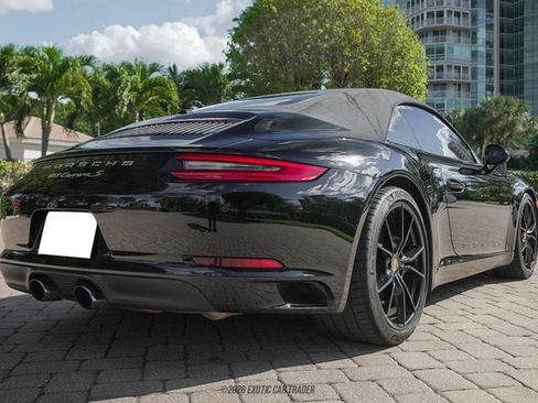 Used 2017 Porsche 911 Carrera S image 20