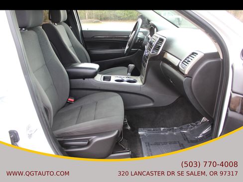 Used 2013 Jeep Grand Cherokee Laredo AWD/4WD image 20