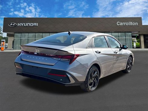 New 2026 Hyundai Elantra Sport image 5