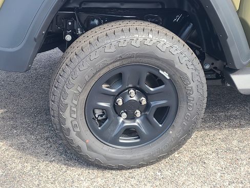 New 2026 Jeep Gladiator Sport image 6