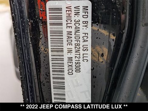 Used 2022 Jeep Compass Latitude image 29