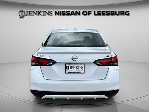 New 2025 Nissan Versa SR w/ Trunk Package image 7