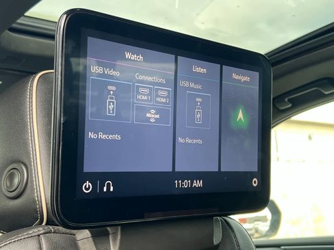 Used 2021 GMC Yukon XL SLT w/ SLT Luxury Plus Package image 15