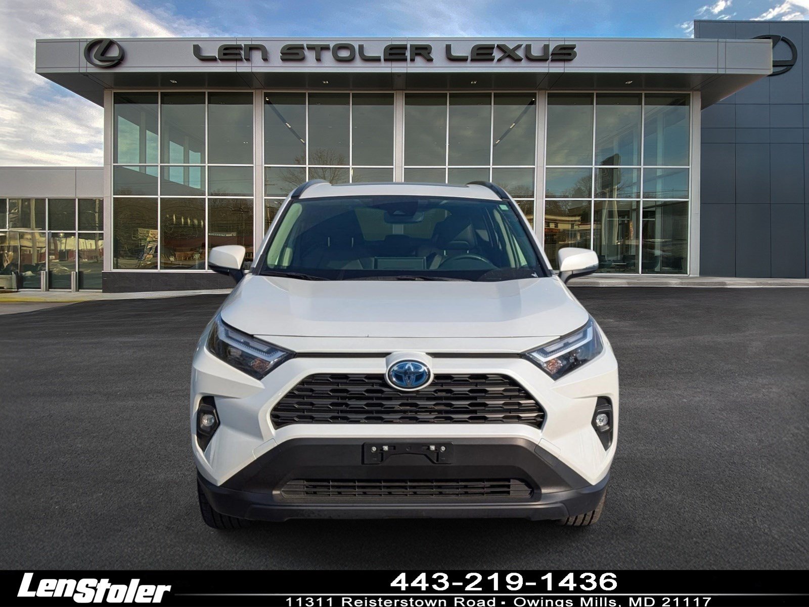 Used 2023 Toyota RAV4 XLE Premium AWD/4WD image 8