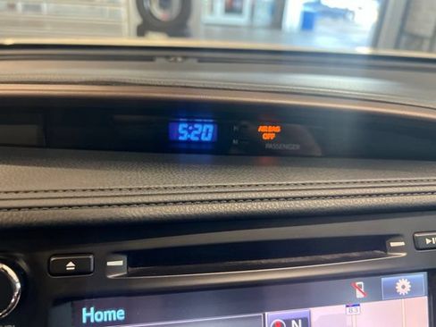 Used 2019 Toyota Highlander XLE AWD/4WD image 22
