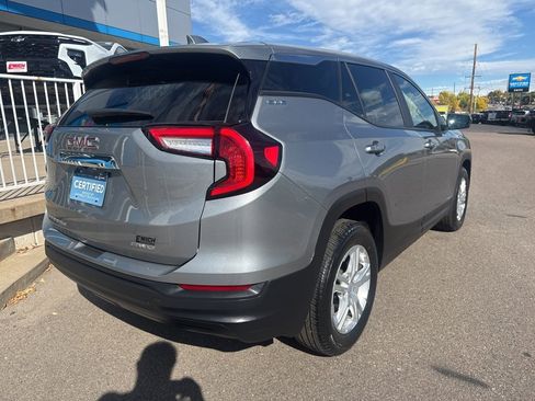 Certified 2024 GMC Terrain SLE image 4