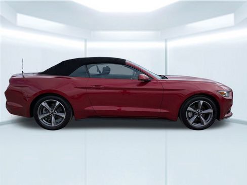 Used 2017 Ford Mustang Convertible w/ Equipment Group 051A image 7