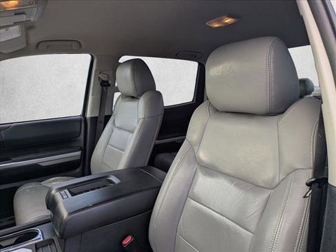 Used 2014 Toyota Tundra SR5 image 9