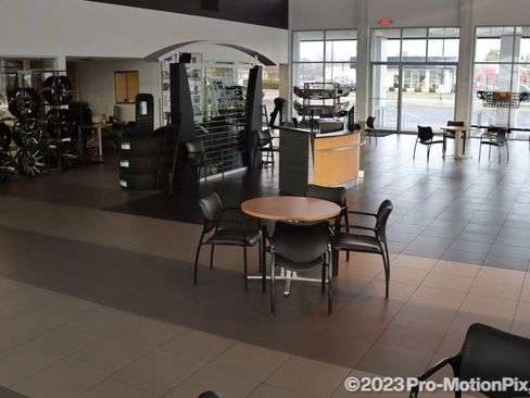 Used 2024 GMC Canyon AT4X image 37