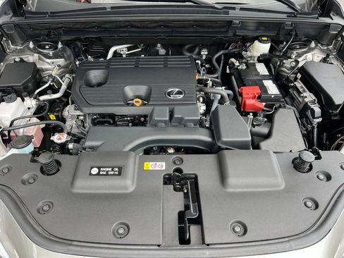 Used 2024 Lexus NX 250 FWD w/ Towing Package (2000 Lbs) image 18