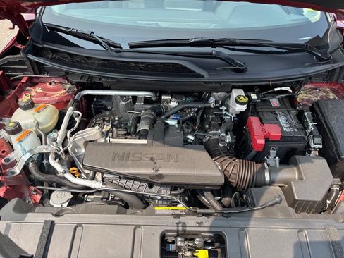 Certified 2026 Nissan Rogue SV AWD/4WD image 12