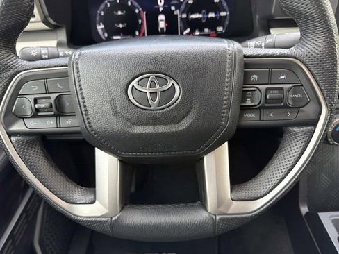 Certified 2024 Toyota Tacoma TRD Off-Road AWD/4WD image 22