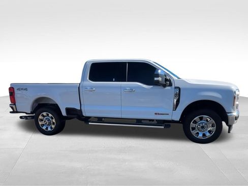 Used 2024 Ford F350 Lariat w/ Chrome Package AWD/4WD image 2
