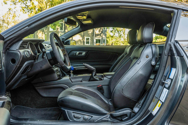 Used 2018 Ford Mustang Shelby GT350 w/ Convenience Package RWD image 30