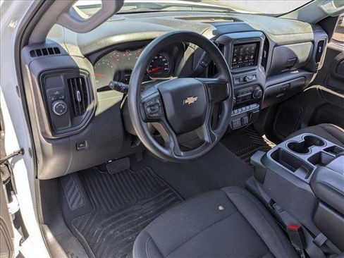 Used 2022 Chevrolet Silverado 1500 Custom RWD image 9