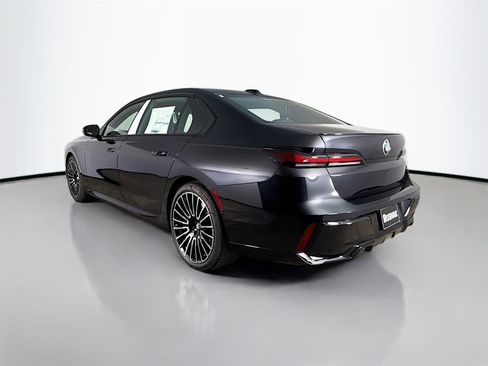 New 2026 BMW 740i w/ Premium Package image 5