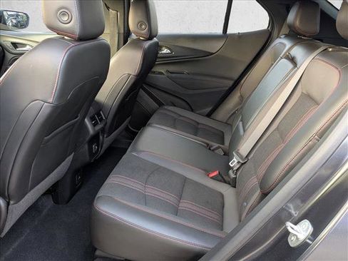 Used 2022 Chevrolet Equinox RS w/ Infotainment Package FWD image 18