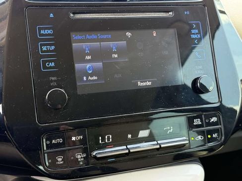 Used 2016 Toyota Prius Four FWD image 26
