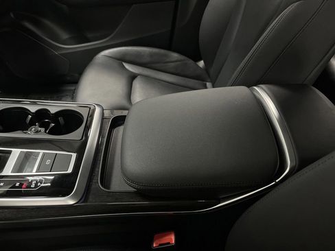 Used 2023 Audi Q7 3.0T Premium w/ Convenience Package image 23