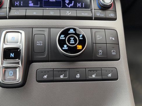 Used 2020 Hyundai Palisade Limited image 16