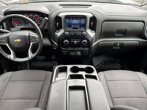 Used 2022 Chevrolet Silverado 3500 LT w/ Convenience Package image 13