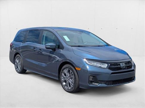 New 2026 Honda Odyssey Touring image 6