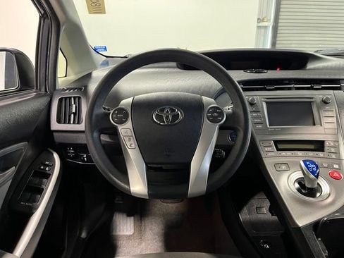 Used 2015 Toyota Prius Three FWD image 21