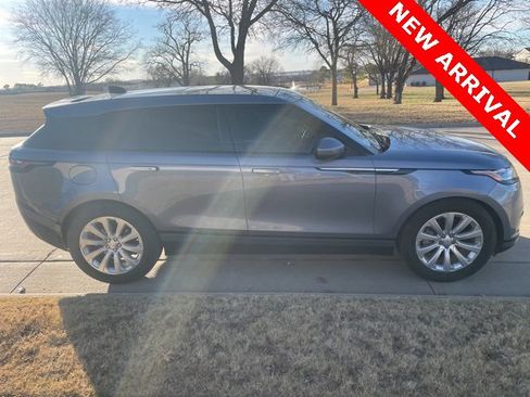 Used 2018 Land Rover Range Rover Velar S image 2